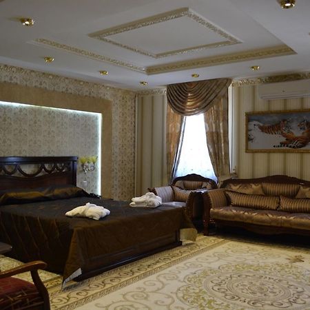 Hotel Papillon ทาชเคนต์ ภายนอก รูปภาพ