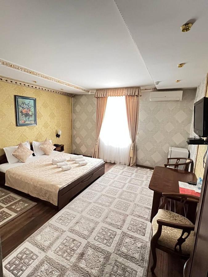 Hotel Papillon ทาชเคนต์ ภายนอก รูปภาพ