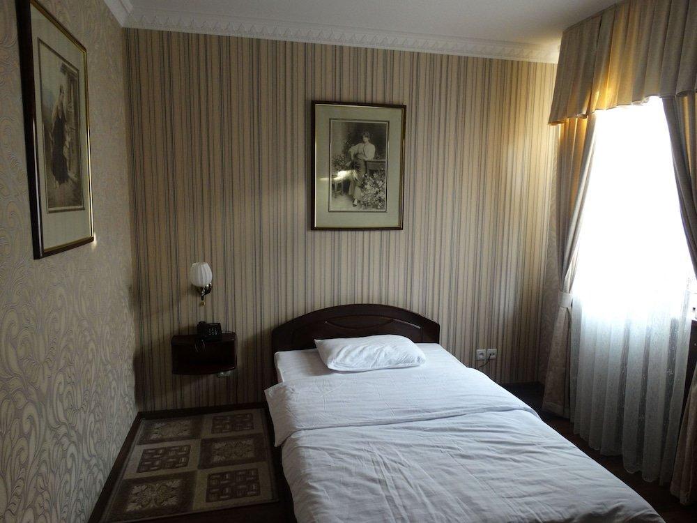 Hotel Papillon ทาชเคนต์ ภายนอก รูปภาพ